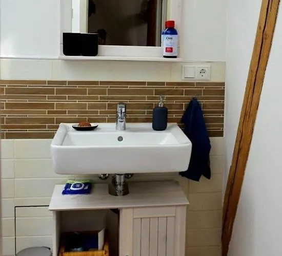 Apartment Zschampert Hof Bei Leipzig Ruhige Bauernhof Fuer 4-5 Personen Markranstaedt